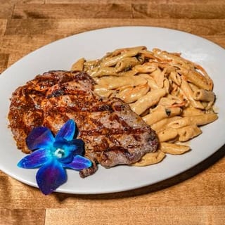Rasta Pasta w/ Steak
