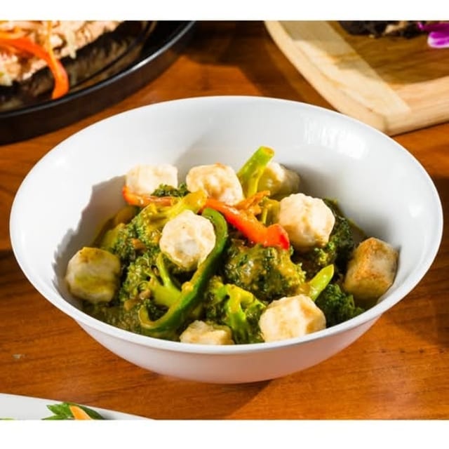 Bammie with Tofu & Veggies.